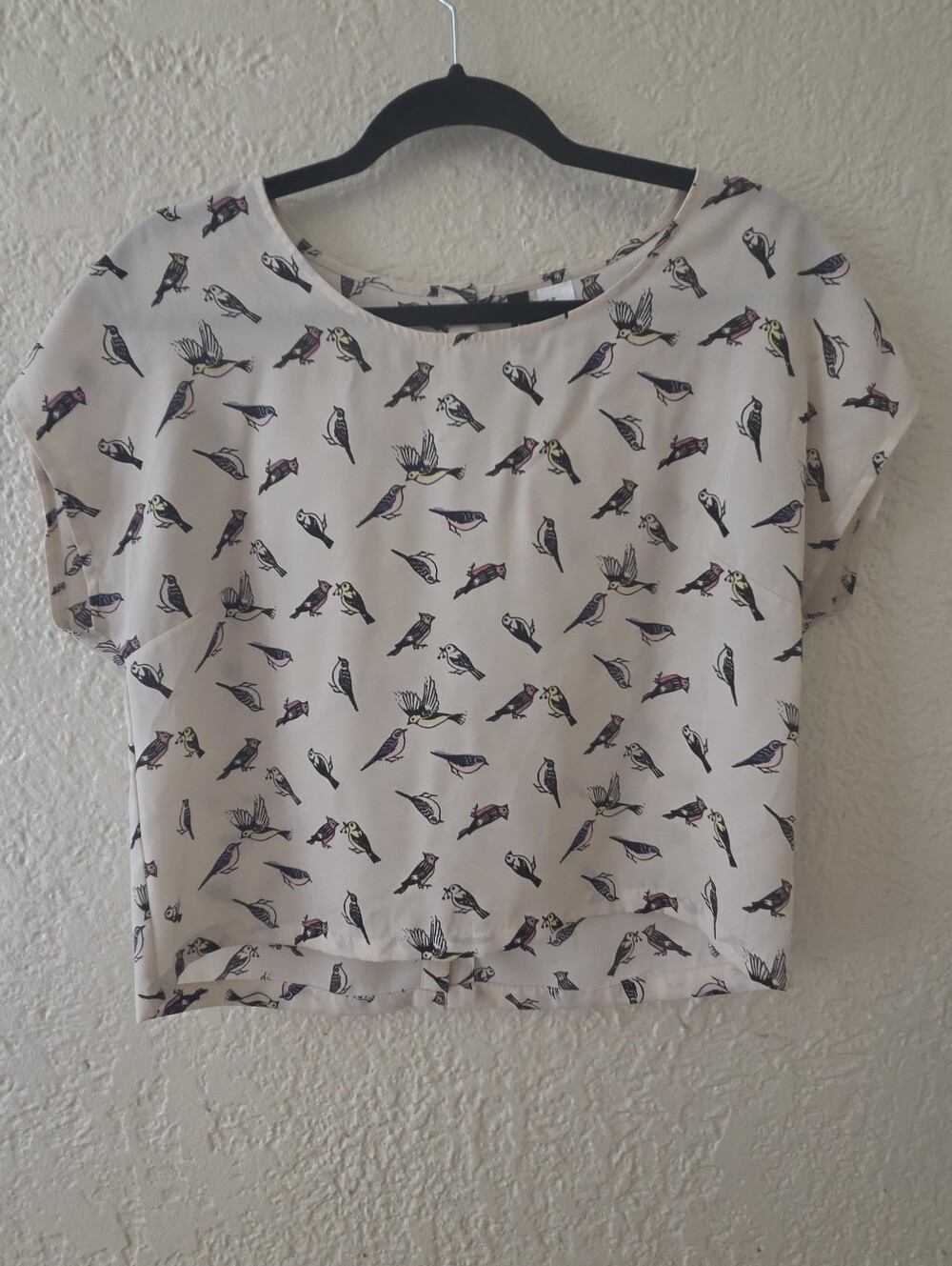 Women’s Cream Bird-Print Short Sleeve Top